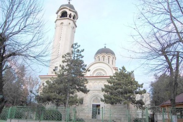 Au fost furate burlanele bisericii de pe strada Mihăileanu